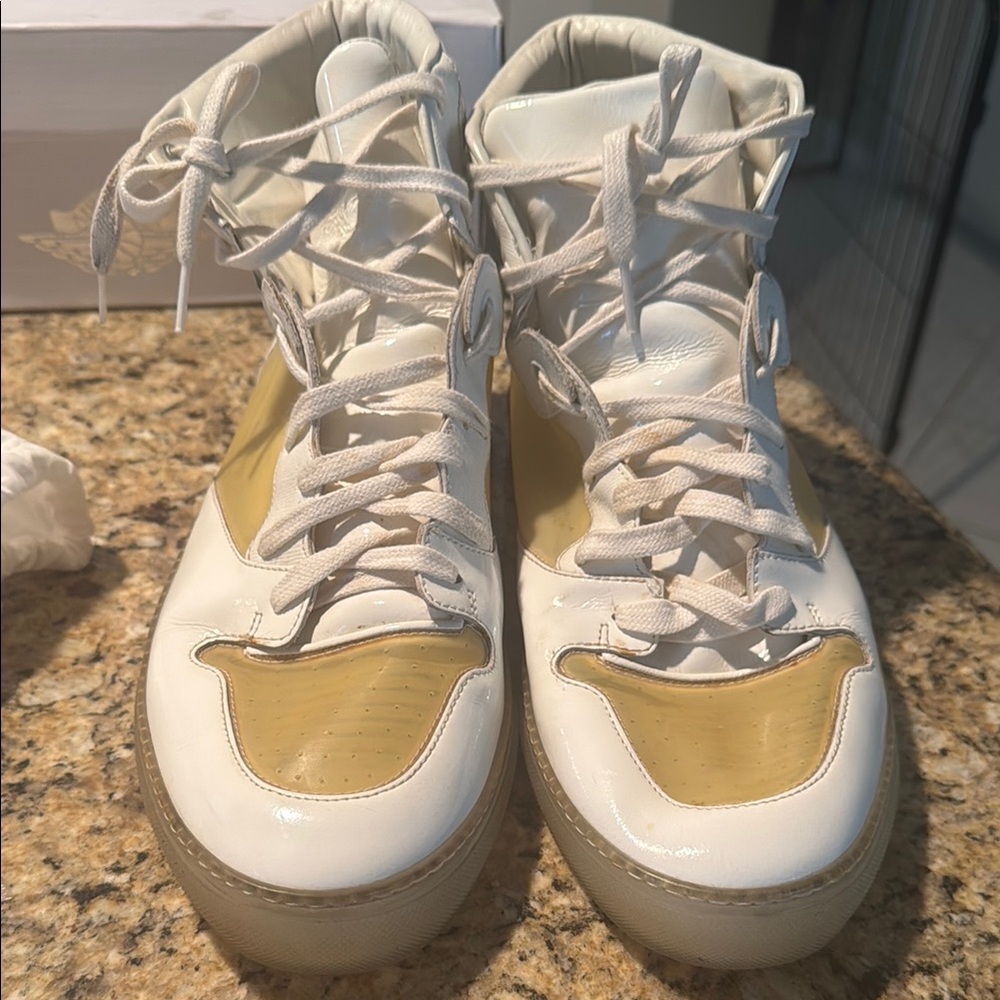 Balenciaga White and Tan Low-Top Sneakers